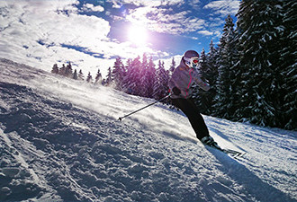 coasthotels's tweet photo. Ski &amp; snowboard season is back! Book at @CoastCanmore for a $25 gas card, 10% off food items and a room upgrade! We're just minutes away from the @CanmoreNordicCC and a short trip to @Banff_Town’s 3 ski resorts: https://t.co/5an7GxqQc3

#SnowMuchFun #CoastHotels https://t.co/KWAipdLAEY