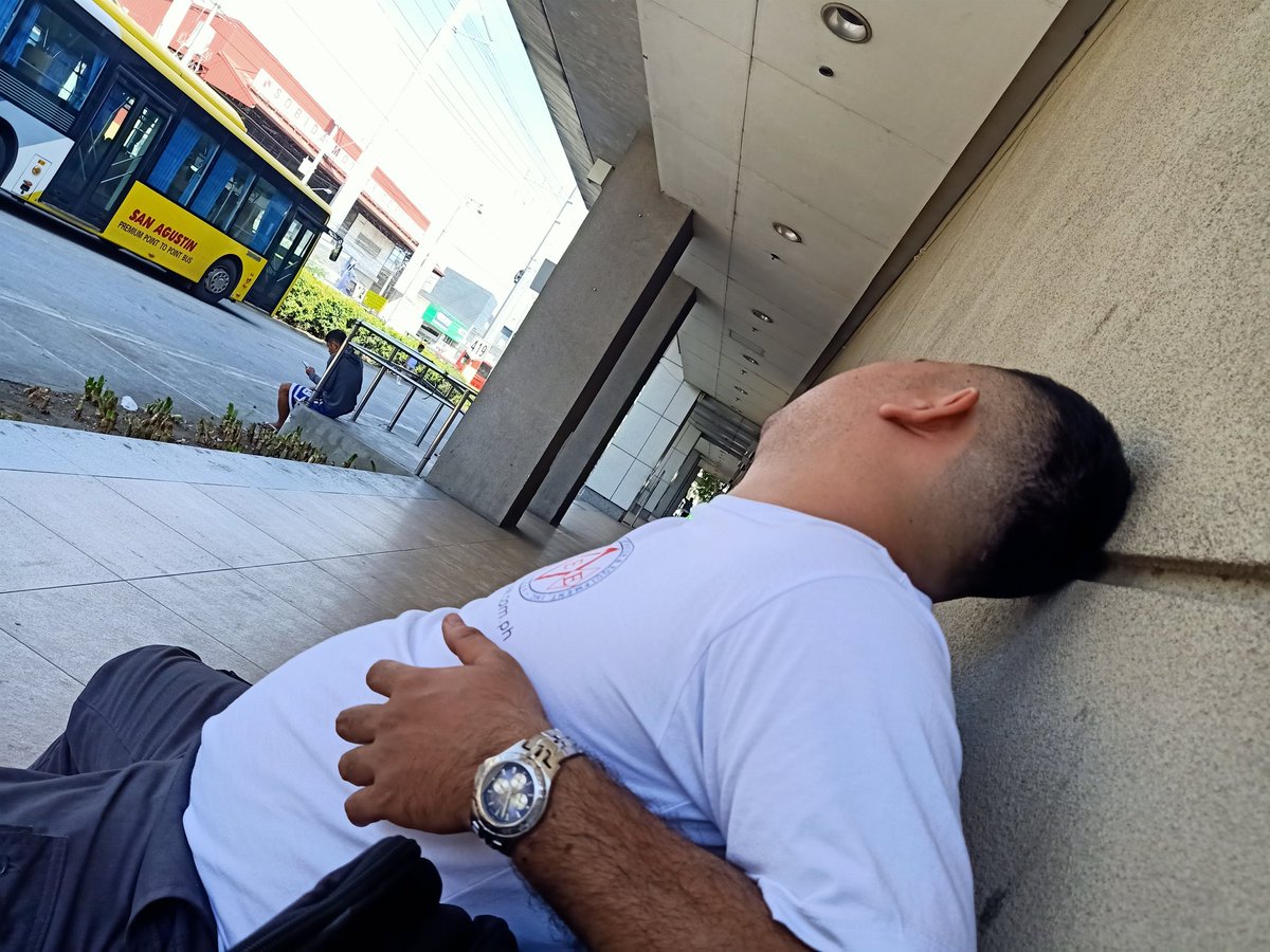 vhersarap's tweet photo. Good morning Kay daddy Ang aga Naman NG tukso Alam nyoh Naman marupok ako 🤭🤩😋 https://t.co/6RAFDXlryU