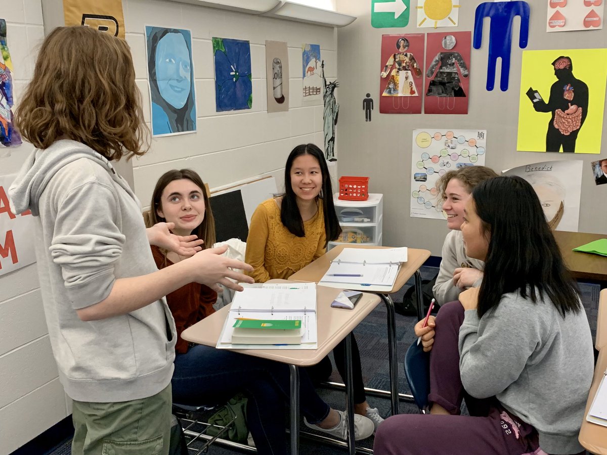 chsOverbeck's tweet photo. CHS IB Literature students are focusing on understanding the diverse cultures shown in our texts — and the global isssues that connect us all. @IbCarmel @chsinfo https://t.co/UsrCr7beAT