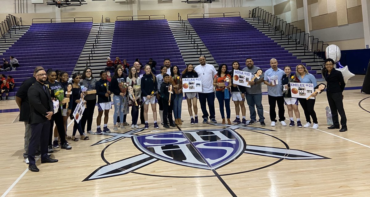 GotBulldogPride's tweet photo. Lady Knights Senior Night! Boy how time flies!! We are proud of you! ๐โ๏ธ๐ #knightsdoitright #gogetemladies @AthleticsSHHS @SHHSASB @shhsladybball https://t.co/UK1hVjtlwf