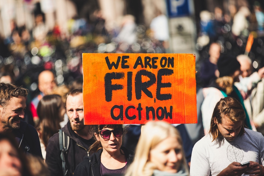 NystLegal's tweet photo. Navrinder Sathar, solicitor, looks at how people power is influencing courts and governments in implementing climate action policies. Read and subscribe here https://t.co/2HaHrJQVsJ https://t.co/uklmwuFg0F