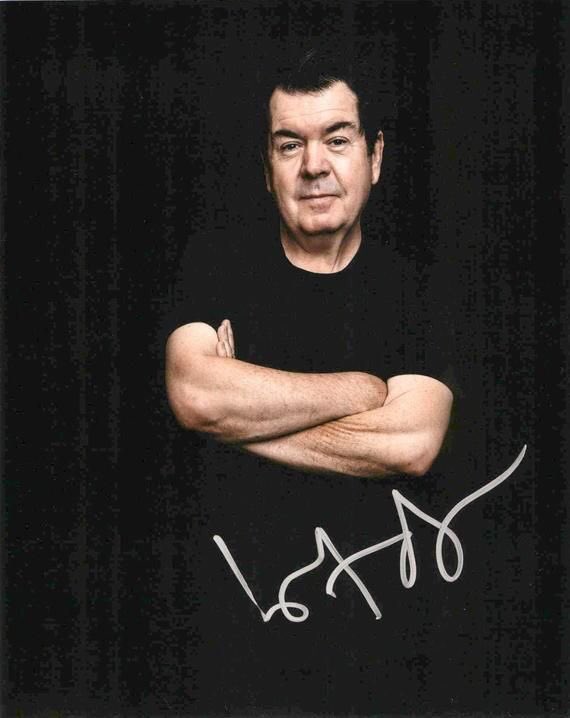 Laurence Tolhurst cumple 61 años hoy, el mismo día que cumples años Tú!!! Happy Birthday!!!    