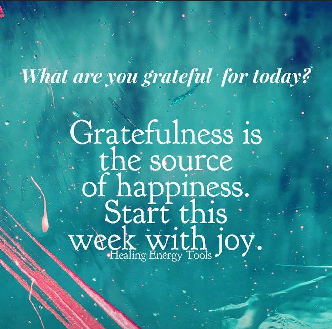 Let gratitude be your attitude ❤️🙏🏼 #MondayMotivation https://t.co/OPUJAgbunY<a href="/tag/mondaymotivation"class="tags">#MondayMotivation</a>