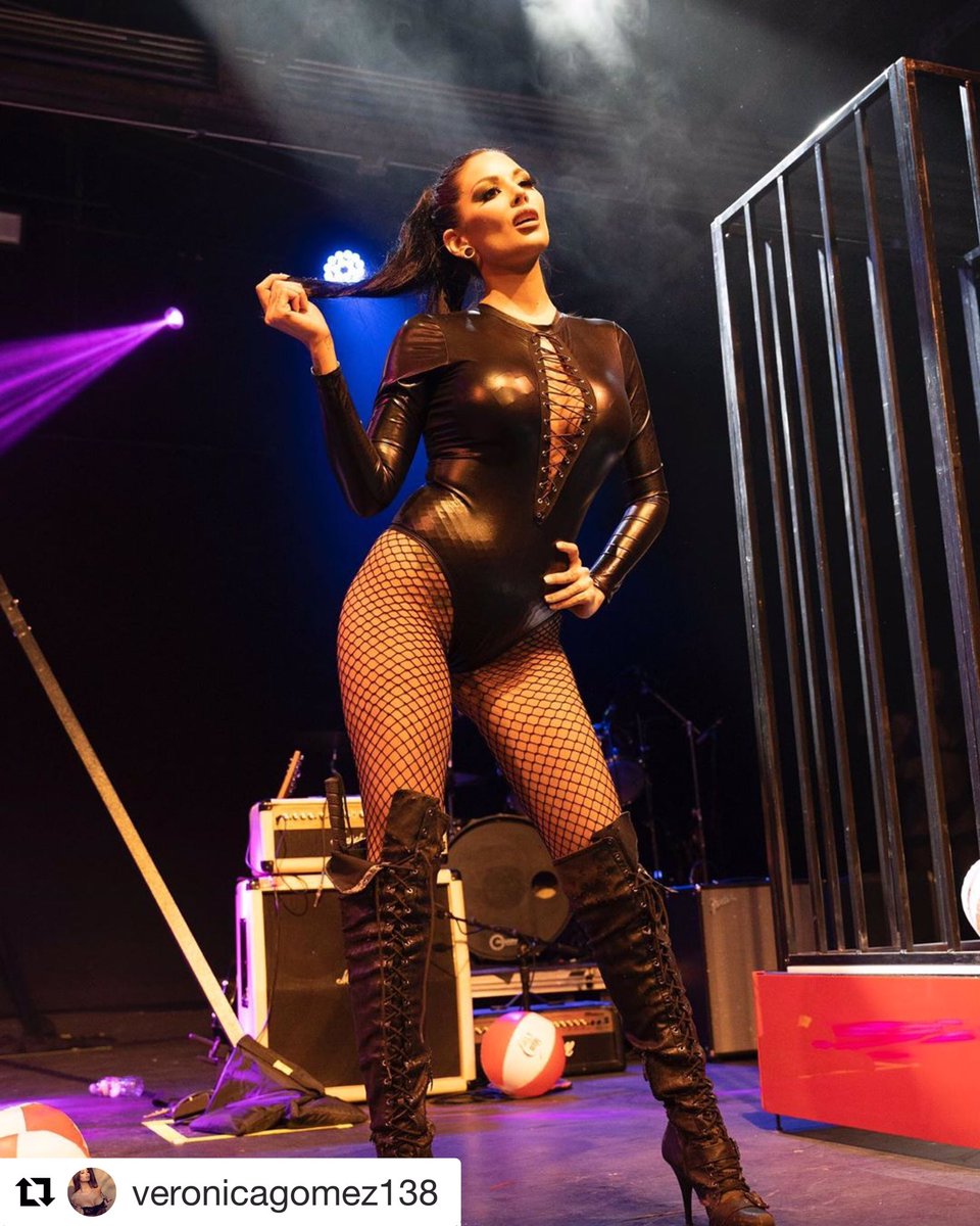 adamevehouston's tweet photo. @VonHorror138 
#Beautiful #Sexy #AdamEveHouston #Fashion Show 🍎 https://t.co/6UI5jGoBpS