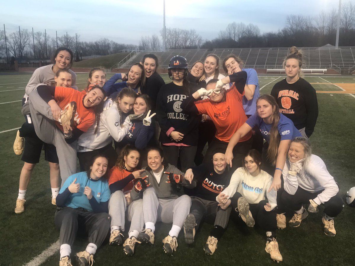 HopeCollegeSB's tweet photo. Practice outside on February, 3!! We’ll take it!! #sogreat #cleatson #personalitypicforthewin https://t.co/XmCjexl48A