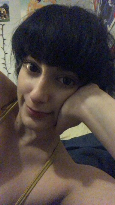 Just got home from dance class a little while ago, so tired! Had a good bday yesterday, too. 💕 https://t<a href="/tag/newprofilepic"class="tags"><span>#newprofilepic</span></a>