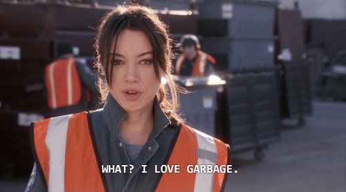 amwidenhouse's tweet image. me when anyone asks me why I watch the bachelor: 
#TheBachelor