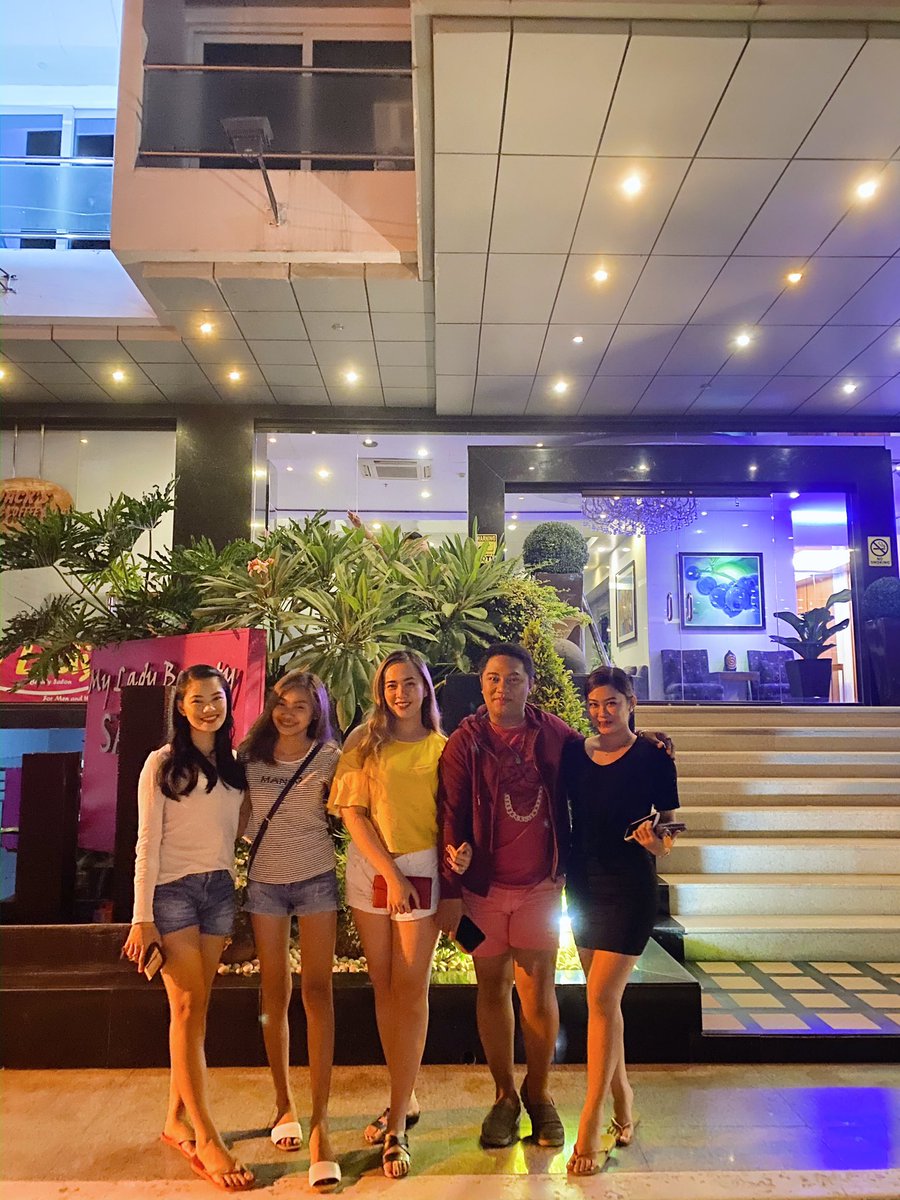 kayepagas's tweet photo. #teamfrontoffice ❤️ https://t.co/SlrNHjDAJZ