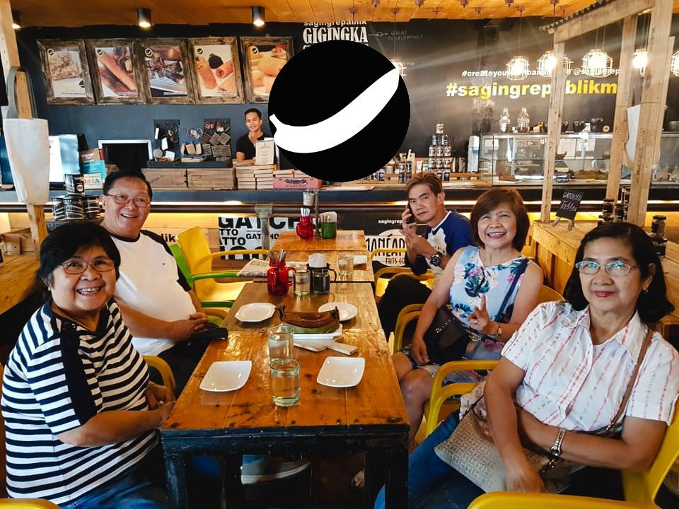sagingrepablik's tweet photo. "Spending time with others strengthens your relationship by making you feel connected to the world."
Enjoy your time @ Saging Repablik!
📸 Photo by: Merci Duduaco
#sagingrepablik #friends #foodie #delicious #davaocity #caffe #restaurant https://t.co/rwsAsTwVzd