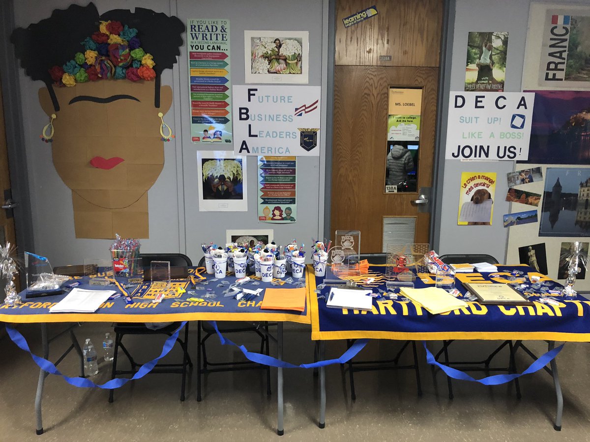 Thank you to everyone who engaged with our booth tonight.  We loved sharing our FBLA &amp; DECA experiences with parents, future students, and community members.  Can’t wait to see what the class of 2024 brings to our chapter 💛💙