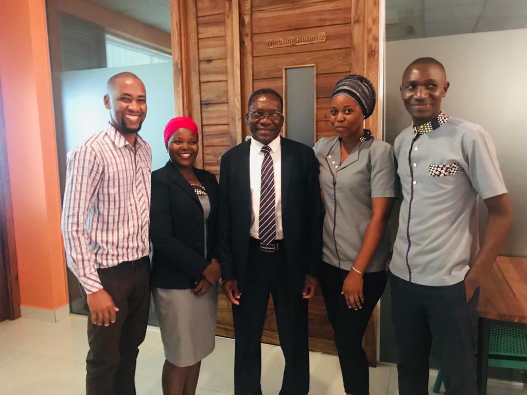 InspireCentreTz's tweet photo. The Inspire Team was excited to host Former Prime Minister of Tanzania Mizengo Pinda for the Book Launch of 'Making Africa the World's Largest Economy' 

To sign up for events visit https://t.co/HZ24gUF9W9 

#MeetLearnEat https://t.co/aCLUThQ8Li