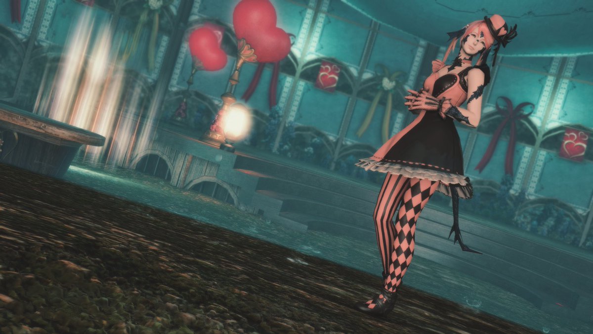 Oh, I quite like this holiday! This outfit is so very sweet. Do you think it suits me?