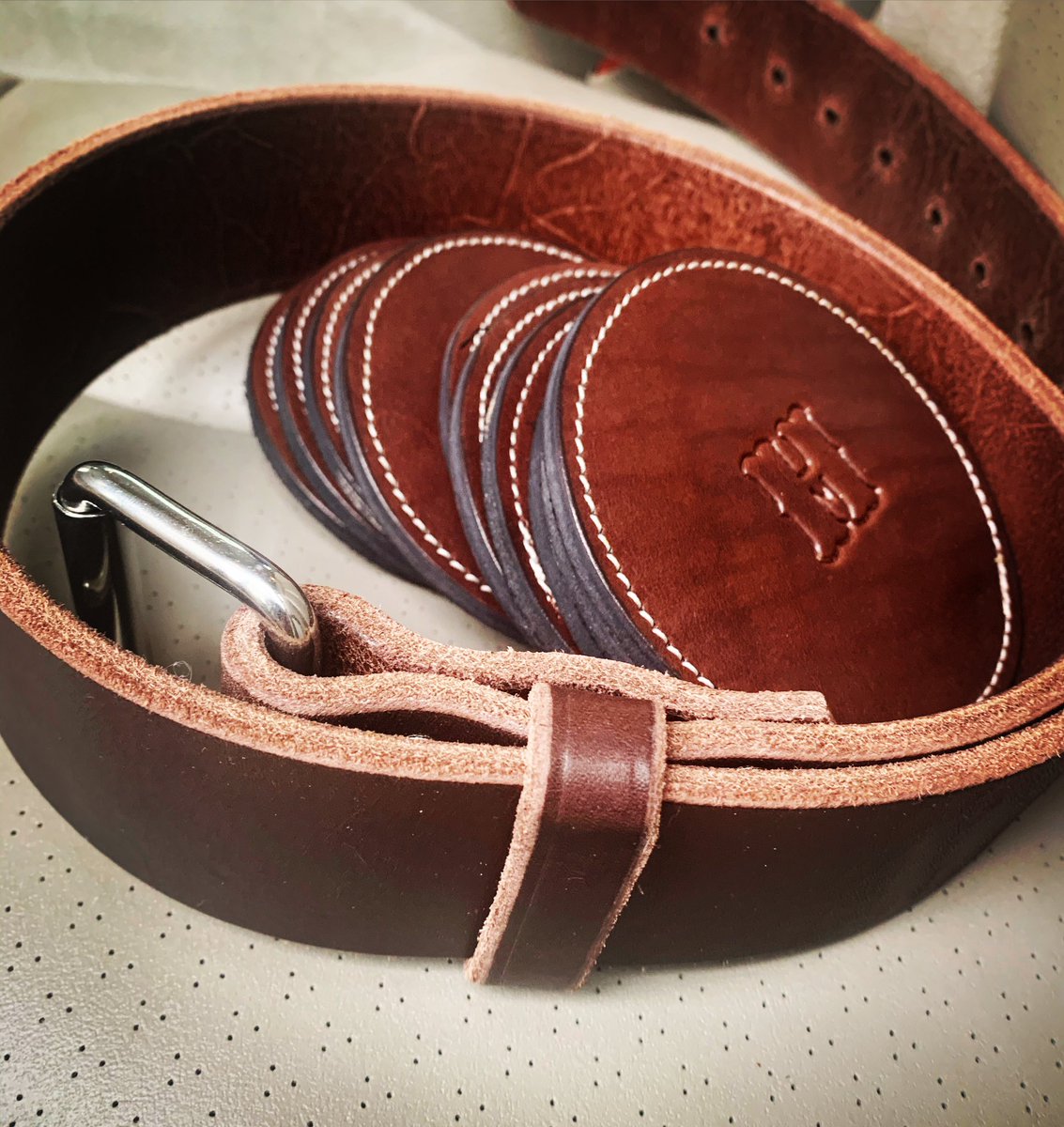 Amish Leather Works (AmishWorks) Twitter