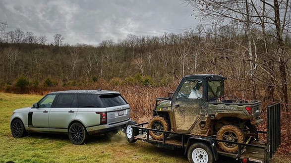 EvrythingRanger's tweet photo. Getting muddy in Ohio! 
@matteuson
#landrover #rangerover #lwb #rangerroverclassic #overland #polarisranger #polarisranger1000xp #ohio #tow #4x4 #4x4offroad #offroad #deerhunting #ranger #1000xp #ontarget #rain #river #ripleyohio https://t.co/RO132XkQBV