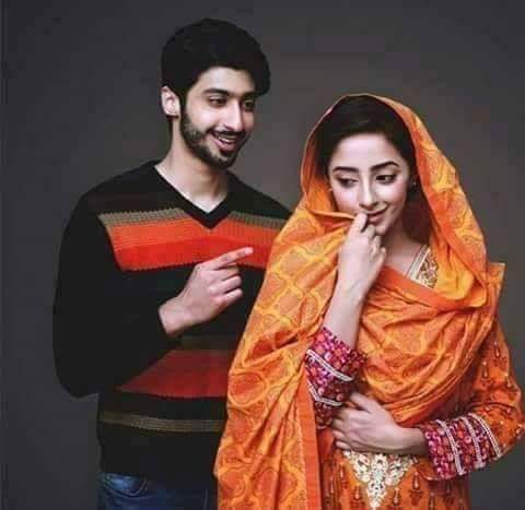 prettyshahzadi's tweet photo. 🌷ہستی کو محبت میں فنا کون کرے گا🤔

🌷یہ فرض زمانے میں ادا کون کرے گا🤔

🌷ہاتھوں کی لیکروں کو زرا دیکھ نجومی🤔

🌷یہ دیکھ میرے ساتھ وفا کون کرے گا!🤔
S......❤👈 https://t.co/77fKI3dSLM