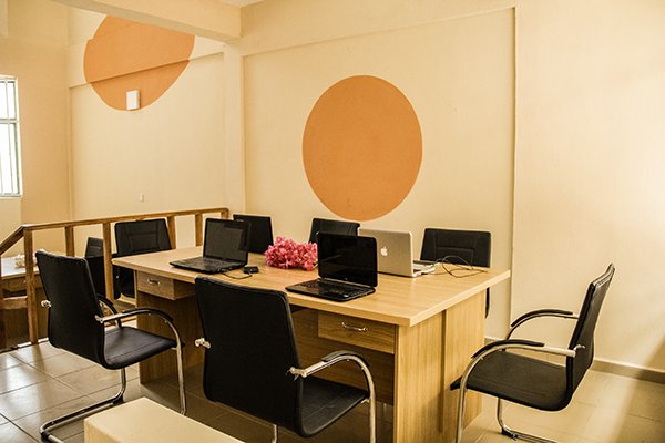 jaraspace's tweet photo. Serene atmosphere?: Internet Connectivity?..
Come to @Jaraspace on 20 Ali Akilu road, Zadina Plaza, Kaduna City Centre...Call 08182004493 for more information https://t.co/9d2jy2p9HQ