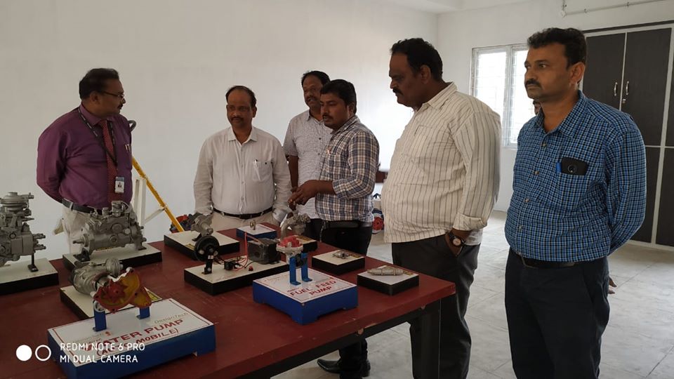 AP_Skill's tweet photo. #SkillAP_APSSDC
#APSSDC Executive Director-1 Shri Hanuman Naik has inaugurated the #skillcompetitions & Visited #TSDI at @AdityaEnggClg ,Surampalem in @egodavarigoap
@WorldSkills @WorldSkillsInd @MekapatiGoutham @IndiaSkillsPLtd @MSDESkillIndia @NSDCINDIA https://t.co/OB7oJRT17Q