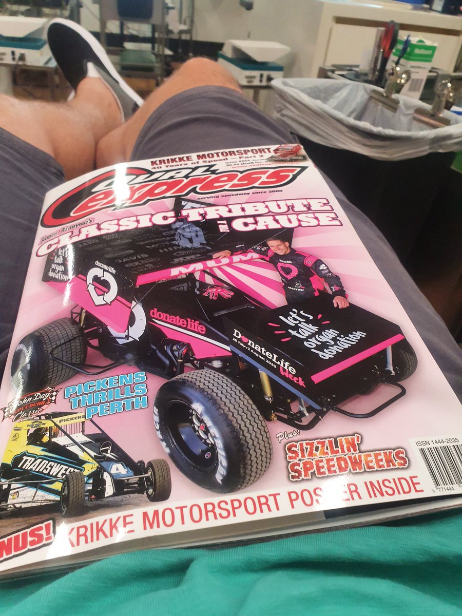 RTR085's tweet photo. @WadeAunger @OvalExpress amazing read whilst donating plasma. Will be checking if I'm on donor list too... https://t.co/p8EGVEQysR