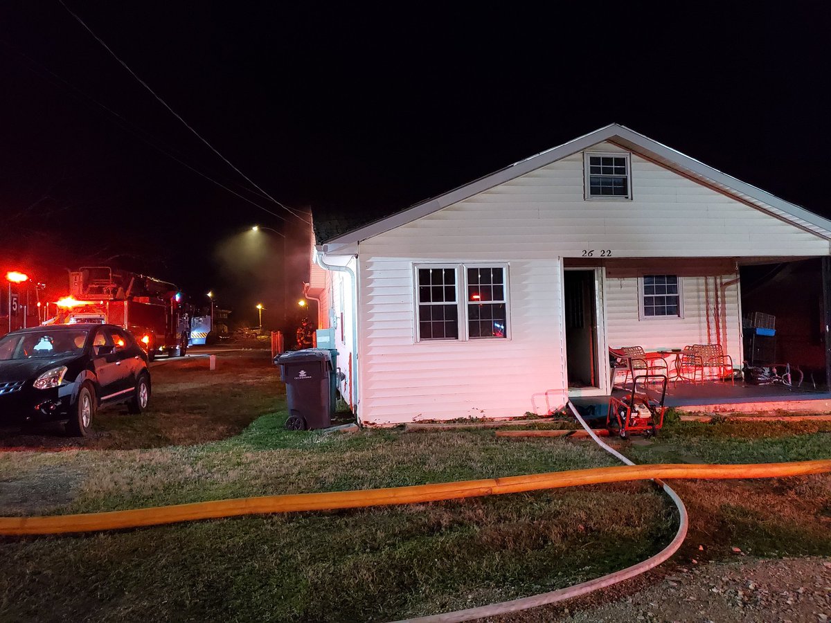 IAFFLocal65's tweet photo. 2622 DAYTON ST
Q7 ON SCENE WITH SMOKE & FIRE UPON ENTRY
ENG, 5,17,9,RES1
ARSON INVESTIGATOR
BATTALION 1
BATTALION 4
Fast response and great stop by all crews.
1 adult
2 children
2 dogs escaped&no injuries.
#kffawork #kfdwork #commitment #community #staysafegohome #goodsave https://t.co/HP5EYmk0oC