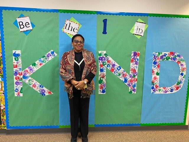cmblack's tweet photo. Quail Valley Cabinet visit today! #PalmdaleSchools #palmdalepromise ⁦@PalmdaleSchools⁩ #QVLeads https://t.co/bHvELI4NUs