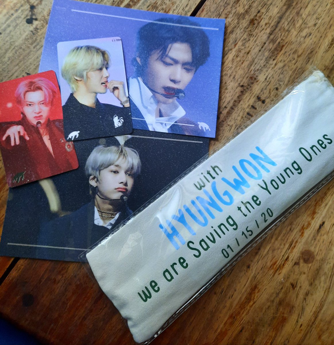 chaentleman's tweet photo. Look what I got in my mail today!!! The metal straws are here. I'm sooo excited too use these. The pcs and the postcards are also nice. Thanks for doing this project @MonbebeUnitedPH for our Wonnie.🥺 #STYO🐢❤ https://t.co/YDpWFW827Q