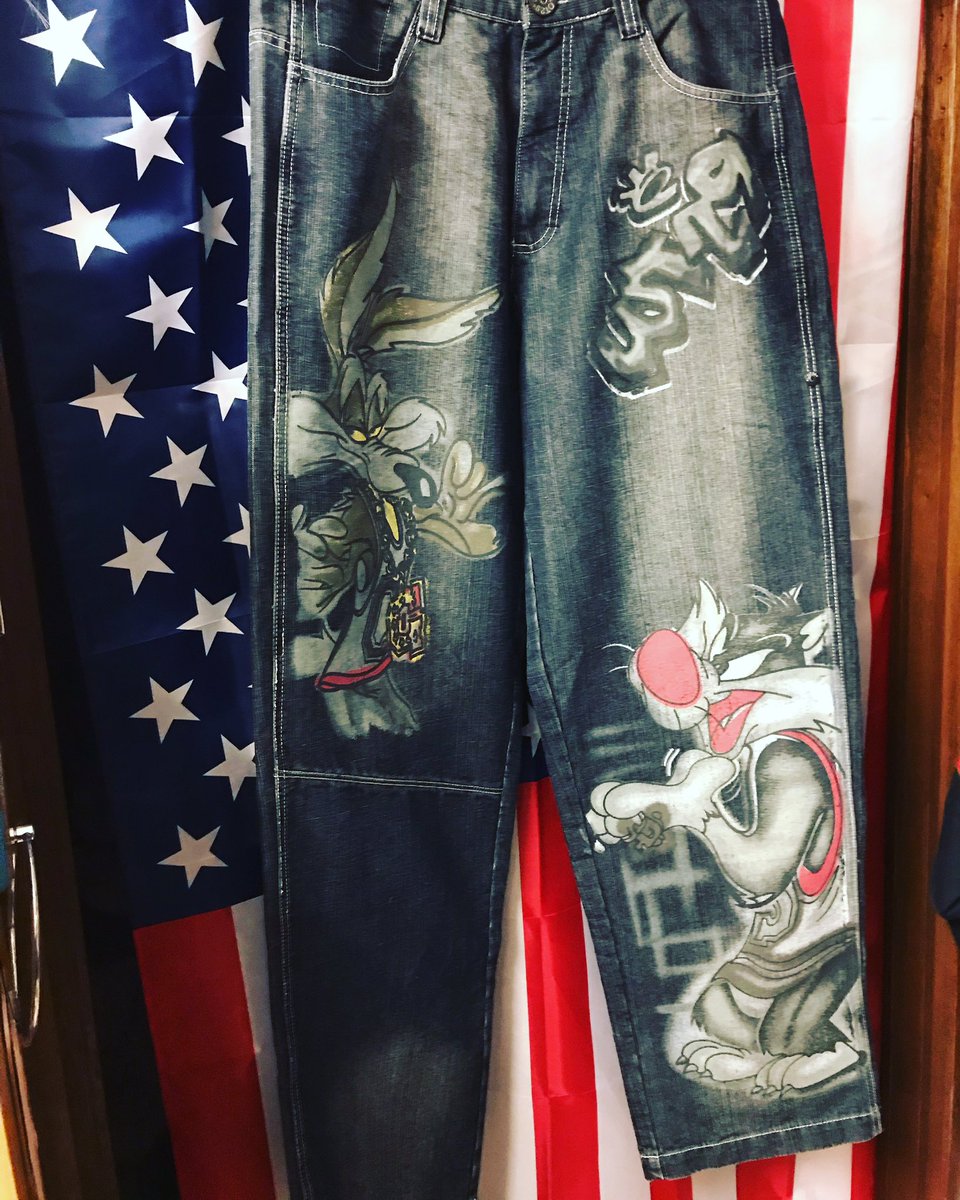 magic_jam923's tweet photo. LOT29🛢
#町田古着屋 #古着 #古着好き #vintage
#USA #USED #MAGICJAM #80s #90s
#LOT29 #LOONEYTUNES #W36
#スポーツMIX #vintageファッション
🇺🇸東京都町田市原町田2-9-22🇺🇸
🌈TAPTOPヤマザキ101🌈
平日 15.00〜20.00
土日、祝 12.00〜20.00
🙇♂️定休日 木曜日🙇♂️ https://t.co/6WeMHbecAW