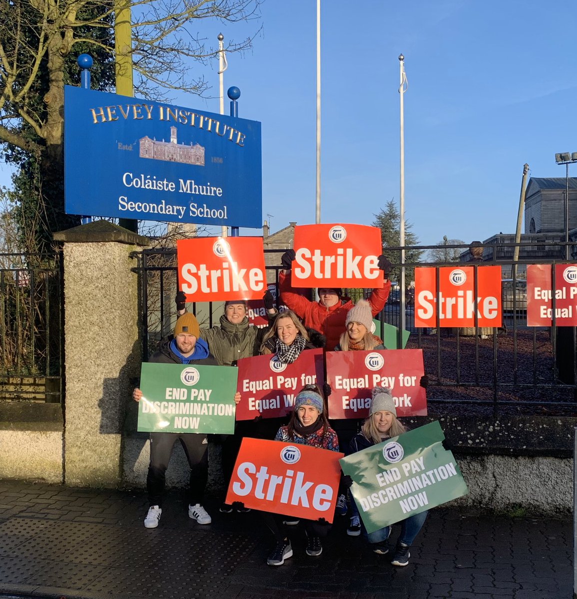 kazzyheg's tweet photo. Equal pay for equal work please, end pay discrimination now👌🏽 @RobertTroyTD @BuddaM13 @peterburkefg #SameWorkSamePay #TUIStrike https://t.co/uLt3ioPcVt