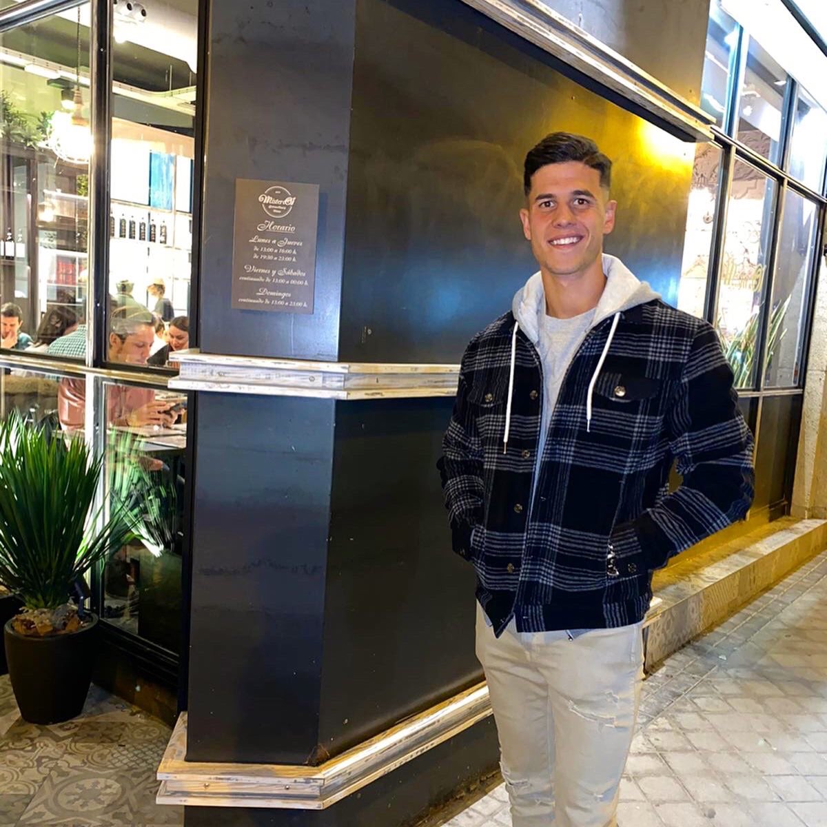 sergiogonper10's tweet photo. Qué afortunado soy 😘🥰 https://t.co/RU4ZAUMcvZ