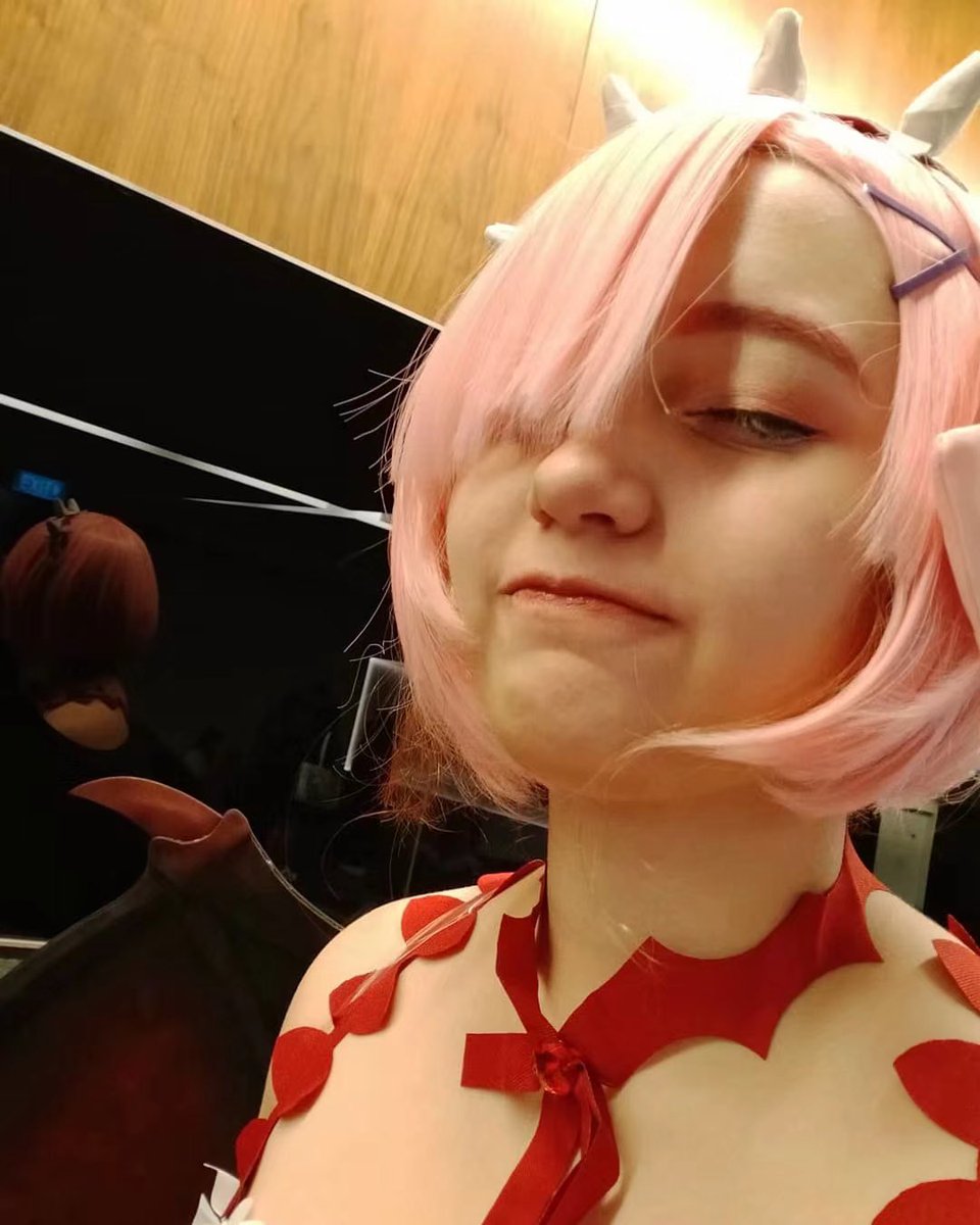 LHanaki's tweet photo. Ram&Rem cosplay (little devil version)♡
小恶魔拉姆&蕾姆
Part2! Solo and memes post hehe
Ram & Rem cosplay
Ram: Hanaki/花鬼
Rem: Meiko/莓珂
photo credits:@hiksrimgs
#ramandrem #re0cosplay #Re0 #cosplay #cosplayergirl #cosplayers #cosplaying #RamCosplay #RemCosplay #LittleDevil https://t.co/UDRPDoN3dj