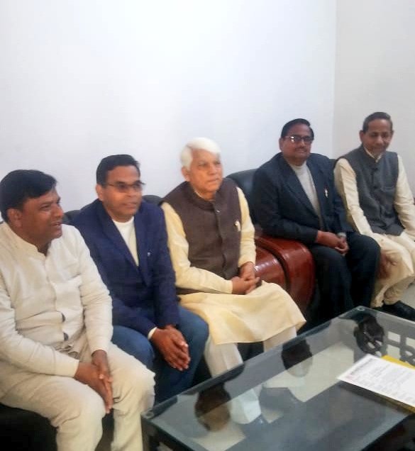 AnupriyaSPatel's tweet image. आज जनपद बरेली से @ApnaDalOfficial के जिलाध्यक्ष श्री आनंद मोहन पटेल जी के नेतृत्व में आये वरिष्ठ पदाधिकारियों व समाजसेवियों से मुलाकात हुई।