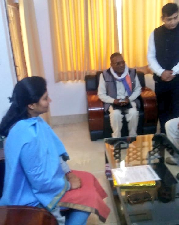 AnupriyaSPatel's tweet image. आज जनपद बरेली से @ApnaDalOfficial के जिलाध्यक्ष श्री आनंद मोहन पटेल जी के नेतृत्व में आये वरिष्ठ पदाधिकारियों व समाजसेवियों से मुलाकात हुई।