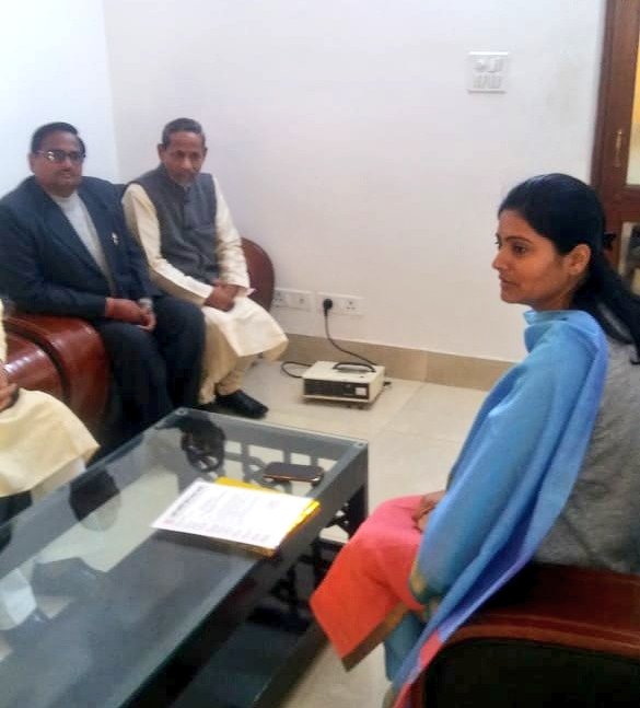 AnupriyaSPatel's tweet image. आज जनपद बरेली से @ApnaDalOfficial के जिलाध्यक्ष श्री आनंद मोहन पटेल जी के नेतृत्व में आये वरिष्ठ पदाधिकारियों व समाजसेवियों से मुलाकात हुई।