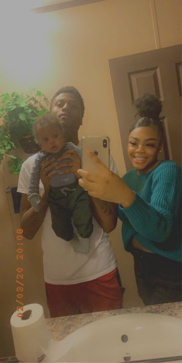 lil_keybo's tweet photo. They had me lokked inna box wen i found out you was mine ian leavin u no more❤ https://t.co/2glcmlEWtj