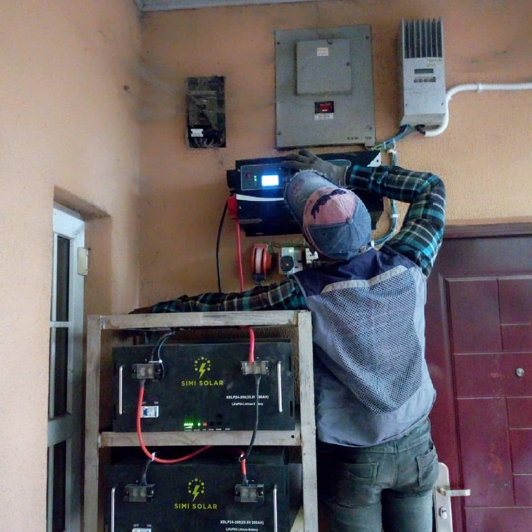 eco_pearls's tweet photo. 3.5kva inverter with backed up by a Lithium phosphate battery pack of 24v/400ah
Charged by 60amps MPPT controller. 

#solarpanels #solararray
#inverters #chargecontrollers #Lithium #leadacidbattery #powerup #solarwaterheater #solarwaterpump #solarworld #mpptchargecontroller https://t.co/QP0vPwW28b