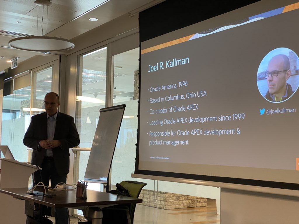 sandeshr's tweet image. @joelkallman opens the conference with some Hebrew 😱 to introduce himself and the crowd goes wild !! #ilougTechDays2020 @iloug_org #iloug