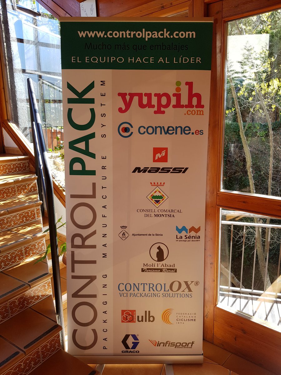 moliabad's tweet photo. Un día más el equipo @equipocontrolpackyupih nos visita, ya luciendo su nueva equipación para este nuevo año. Encantados de seguir colaborando con vosotros💪🚴♂️
#moliabad #ciclismo #controlpackyupih https://t.co/iXN10cGIsl