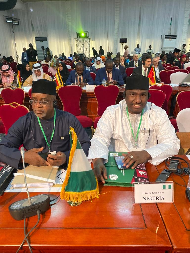 Dmf_Found's tweet photo. @DanMakamaMisau  as part of the 2020 OIC delegation. A man of integrity at the organization of islamic cooperation conference https://t.co/PxQLpgPD0i