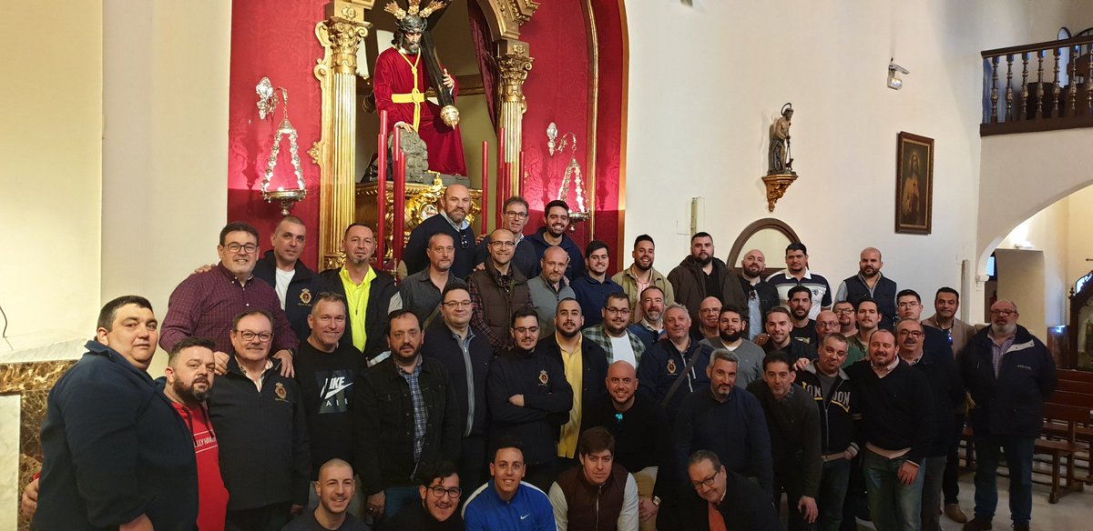 BajotusPasos's tweet photo. Siempre bajo tus Pasos. Nazareno de los Pasos @cofradiadelrocio @hdt_rociomlg @juventuddelrocio @amveracruzcamp @VerbenaVictori1 @emusicarocio #reydelavictoria #reydereyes #cofradiasmlg https://t.co/c3cIFp5A6M