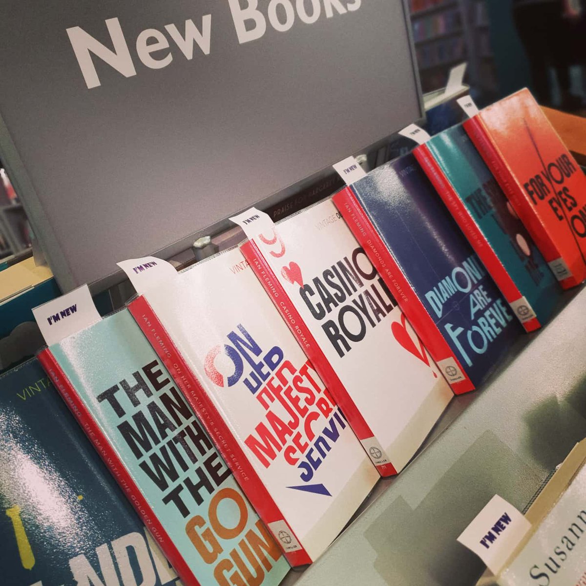plymlibraries's tweet photo. Are you a fan of 007? The new James Bond movie is released later this year and we have some brand new copies of #IanFleming novels at Devonport Library ๐
#LoveLibraries #Plymouth #Devonport #DevonportLibrary https://t.co/ACGxCmfDx2