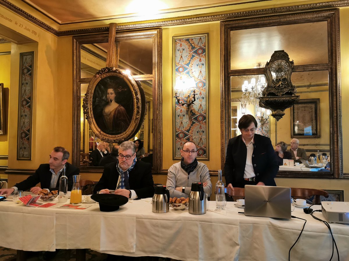 Petit déjeuner échange organisé par <a href="/MiroirSocial/">Rodolphe Helderlé</a> au procope #qvt #dialoguesocial <a href="/BetterHumanCie/">Better Human Cie</a>