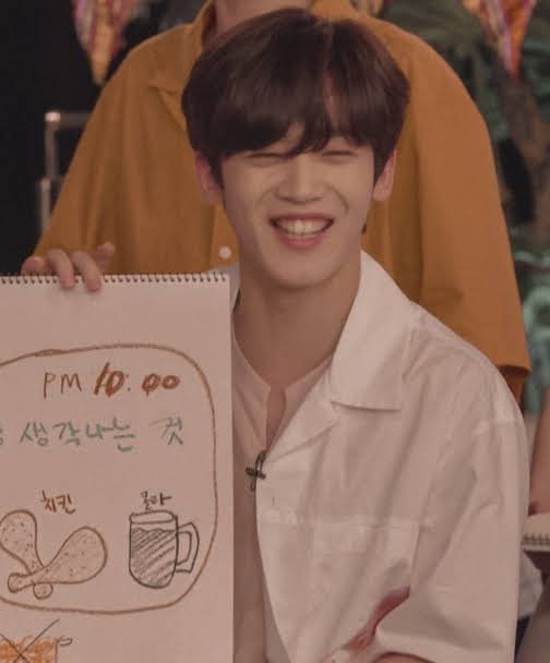 kyohwoah's tweet photo. D-1

kim yohan’s vlive broadcast. So excited to see his smiles once again, to hear his voice and giggles

▶️ https://t.co/tcD08yBVrj

 #YO_LIVE_D1
#Alwayswithyohan #김요한 https://t.co/ye4pVL2z2y