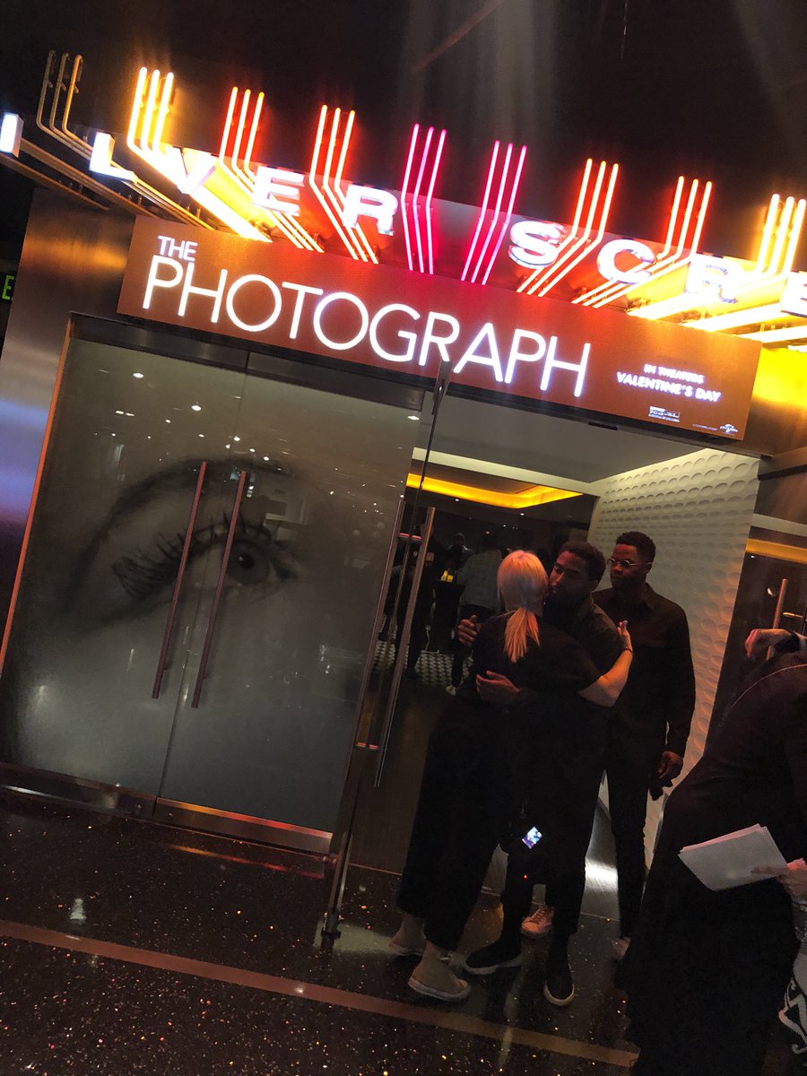 SmillionShawn's tweet photo. Yes #SeeThePhotograph film noir filled with melanin magic @PhotographMovie shows us #BlackLove so beautifully tonight’s screening was picture worthy https://t.co/hBayHzK9hM