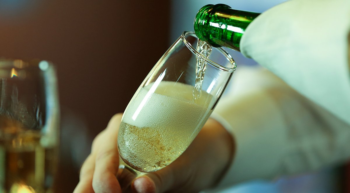 JetClassMENA's tweet image. The Executive Lounges at Private Jet terminals allow you to unwind and relax before your departure, with superior service and comfort.

#JetClass #PrivateJet #SeatSharing #BusinessTravel