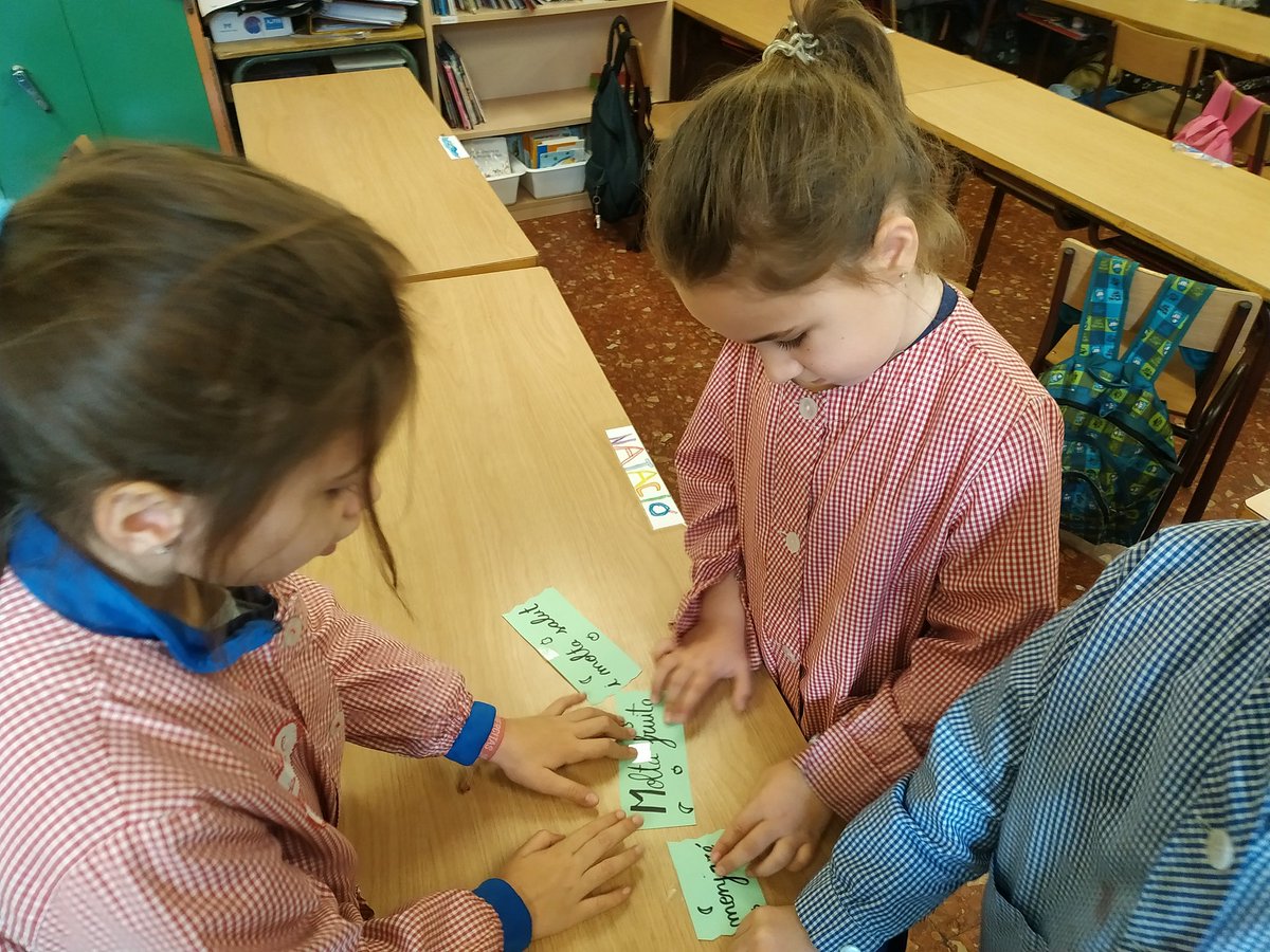 escolaminguella's tweet photo. RT @LauraMiCa3: A #2nprimaria de les @escolaminguella hem començat el concurs de Masterxef! Serem capaços de treballar en equip i fer els millors menús saludables? Segur que sí! https://t.co/uCM2jisvhc https://t.co/OGKx5AZWOw