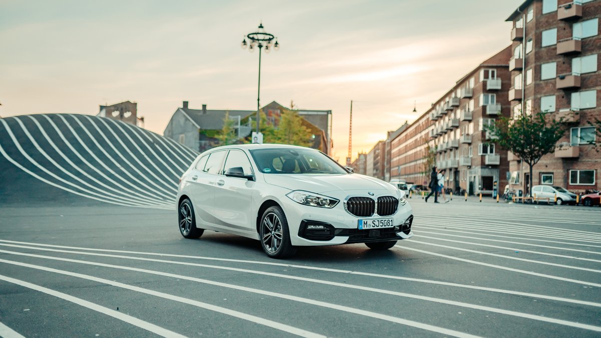 Více místa než kdy předtím, skvělá agilita a inteligentní systémy. Sebejisté BMW řady 1 předčí všechna vaše očekávání. 
#THE1 #BMW #bmwlife #bmwlove #bmwfan #luxurycar #bmwczech