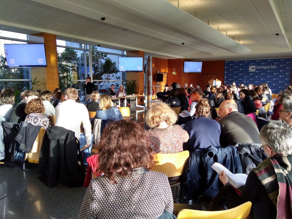 SolennKervoasN's tweet photo. Aujourd'hui plus de 120 personnes réunies pour la plénière du Conseil pour l'#egalite   des #Femmes et des #Hommes en #Bretagne, initiative du conseil régional @regionbretagne . @f_inge répond présente.
@APATAULT https://t.co/uR1mKLB42y