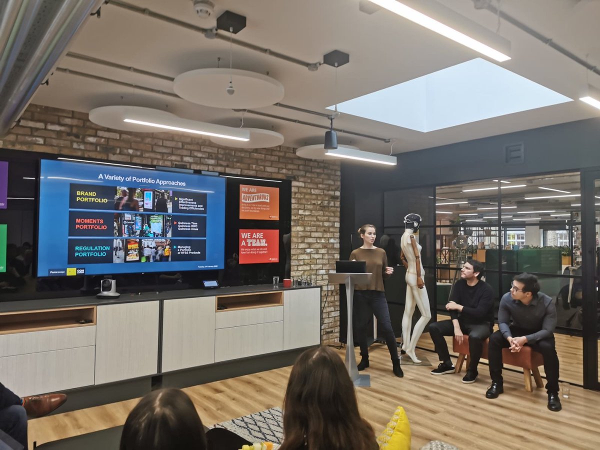 TotalMediaUK's tweet photo. #OOH week has officially started here at TM! For the next 3 days, @Posterscope will be coming in to discuss all things OOH. Today was all about closing the gap to sale and targeting the right people 🎯 #OOHmedia #OOHweek https://t.co/aVvt11R4Je