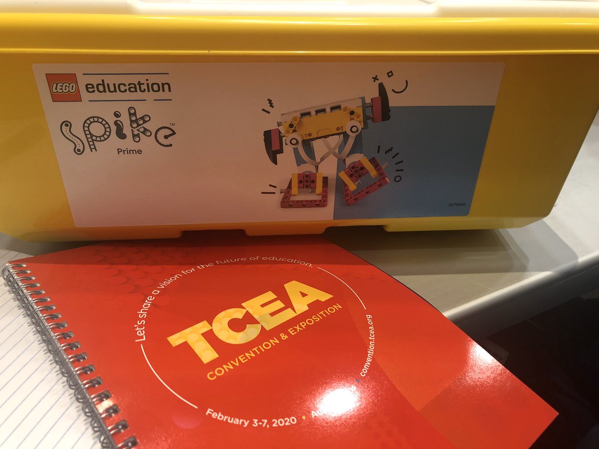 MarisaSolomon47's tweet photo. Today is Robot Day!!! @LEGO_Education #TCEA #KaufmanRobotics https://t.co/tKogQOdbzc