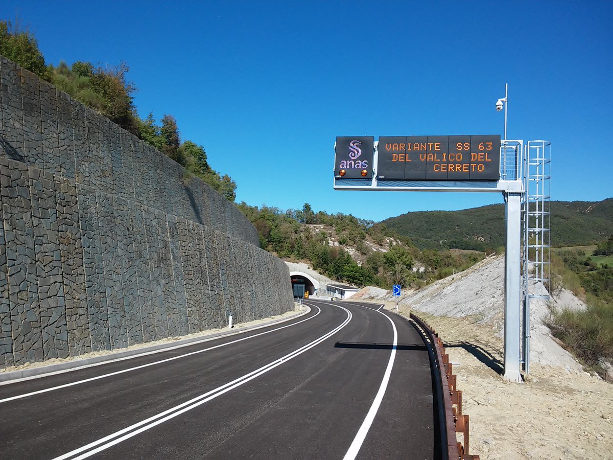 clientiANAS's tweet photo. #Buonaserata dal Servizio Clienti di #Anas, ti diamo appuntamento a domani, sempre dalle 8.00 alle 20.00. 📸 #SS63 "Bocca Casina" https://t.co/dq0ZA6zMB7
