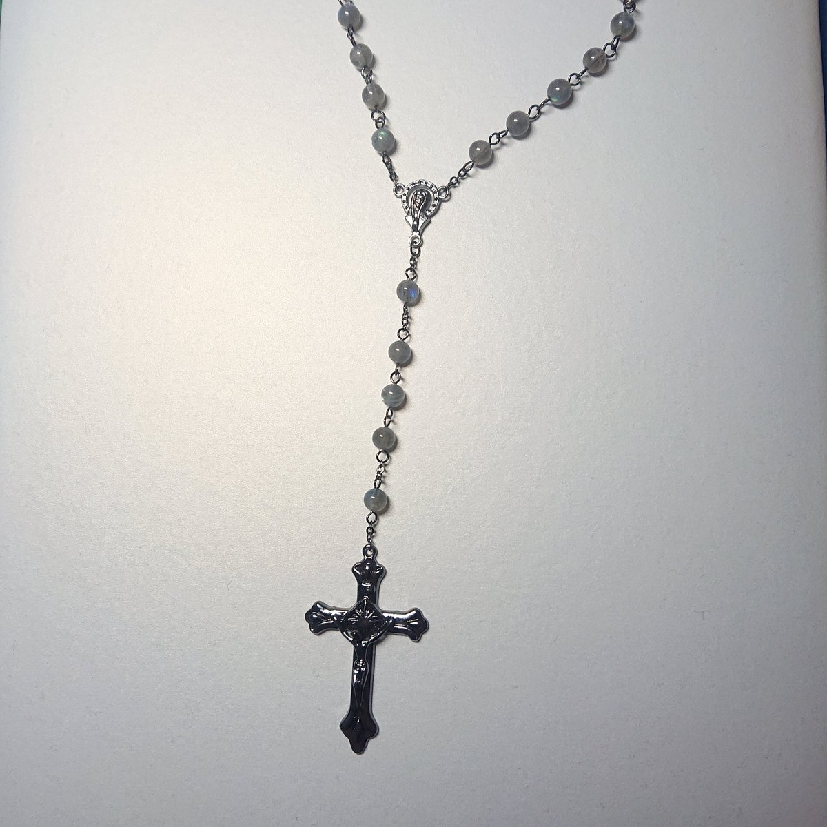 gem_beads's tweet photo. 주문하실 경우엔 아래 폼을 작성해서 보내주세요
1. 원하시는 원석.
2. 배치
(5단묵주의 정식 배치 또는 변형배치. 변형배치를 하실경우 앞에만 간주를 달며 원하시면 잠금장치도 달아드립니다)
원하시는 방석이나 십자가의 디자인이 있을때 참고용 사진을 보내주시면 감사하겠습니다:) https://t.co/M075gaHkM6